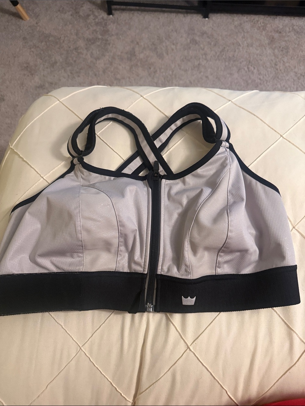 SHEFITFront-Zip Women's ultimate support sports bra in Light Gray and Black